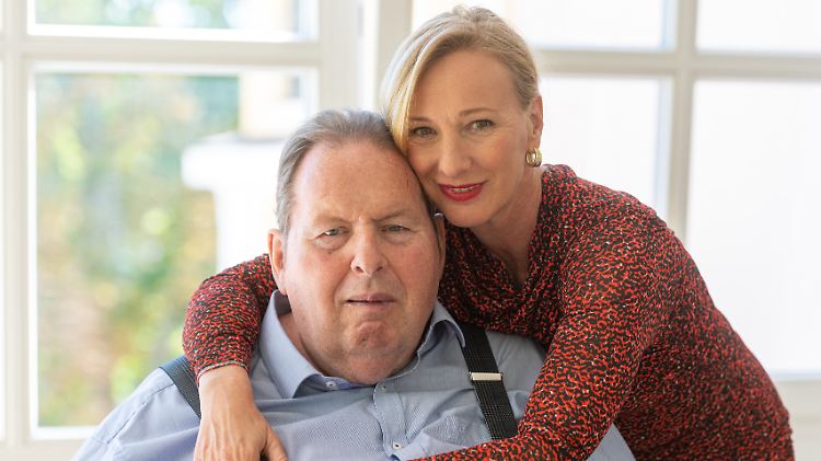 Unter der Haube: Ottfried Fischer und Simone Brandlmeier.