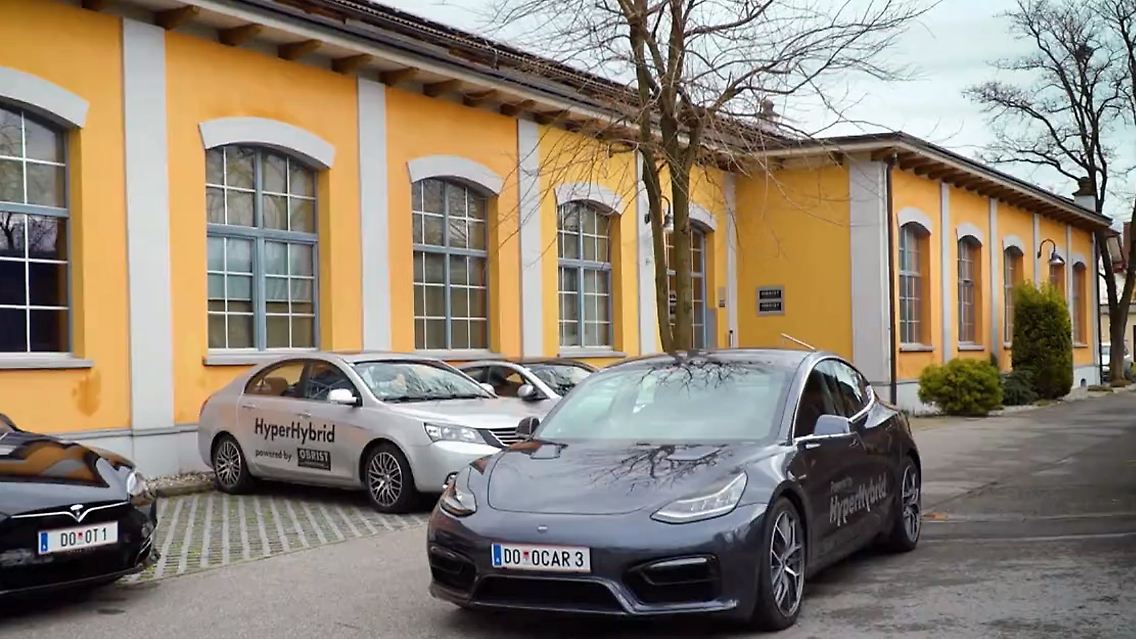 hybrid-tesla.jpg