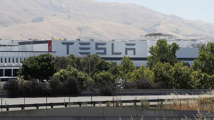 Für September lädt Musk zum "Battery Day" im Tesla-Werk in Fremont.
