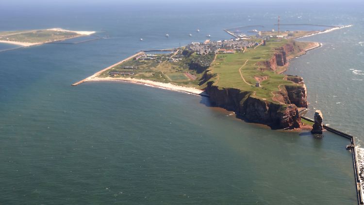 Helgoland liegt 50 Kilometer weit draußen in der Nordsee.