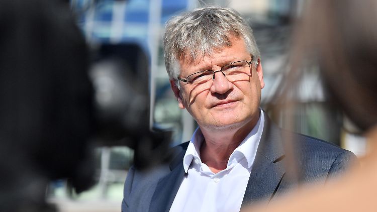 In dem Spenden-Verfahren geht es um Plakate und andere Wahlkampf-Maßnahmen zugunsten des AfD-Vorsitzenden Jörg Meuthen im Jahr 2016.