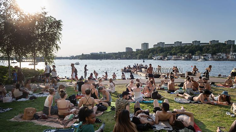 Schweden vertraute im Kampf gegen das Coronavirus auf die Vernunft seiner Bürger - ohne Erfolg.
