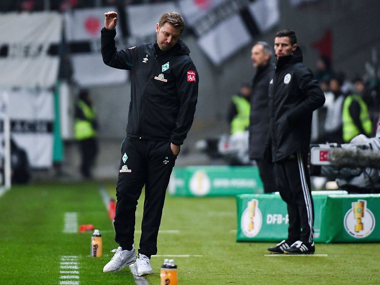 Frustriert: Für Werder und Florian Kohfeldt lief es die ganze Saison nicht.