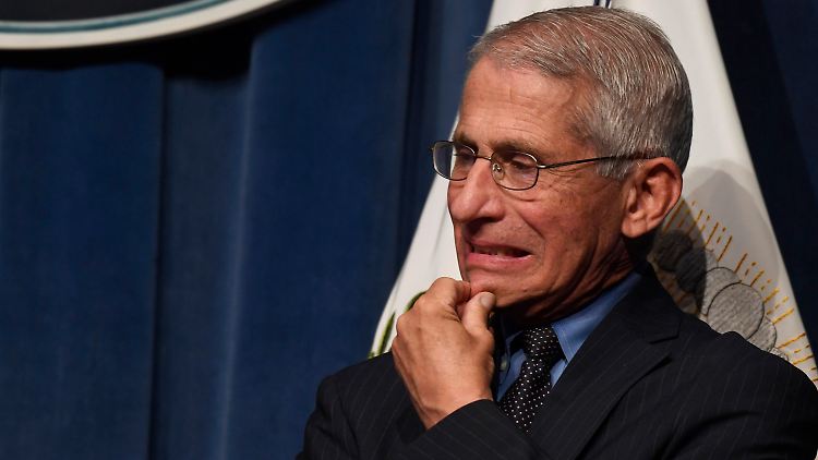 Der US-Top-Immunologe Fauci betrachtet die Lage in seinem Land mit Sorge.