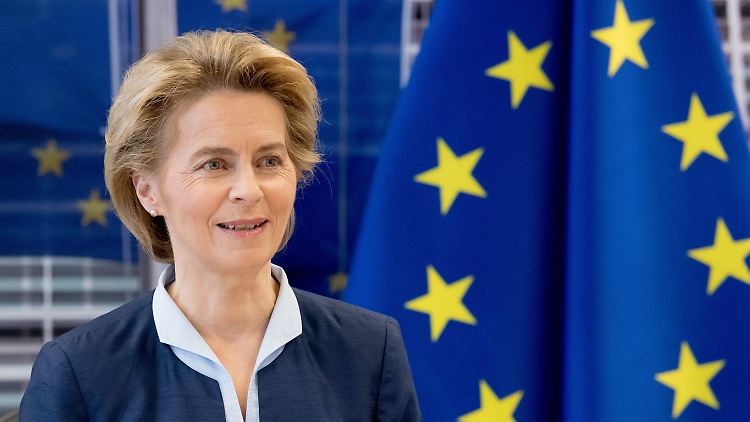Ursula von der Leyen hält einen zweiten EU-Gipfel für möglich.