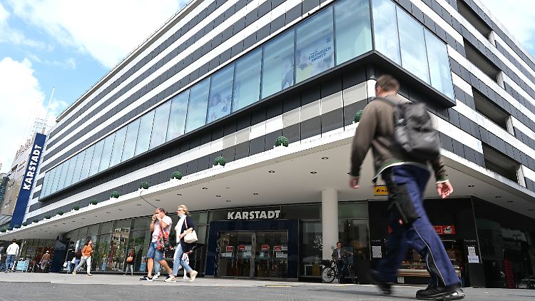 26 Karstadt-Feinkost-Filialen bleiben.