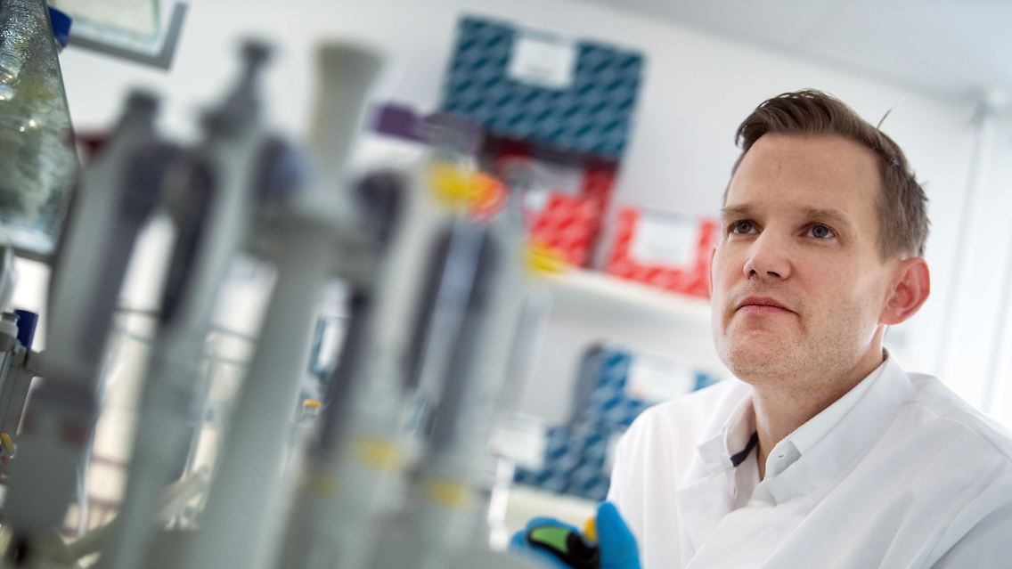 Hendrik Streeck ist Direktor des Instituts für Virologie an der Uniklinik Bonn.