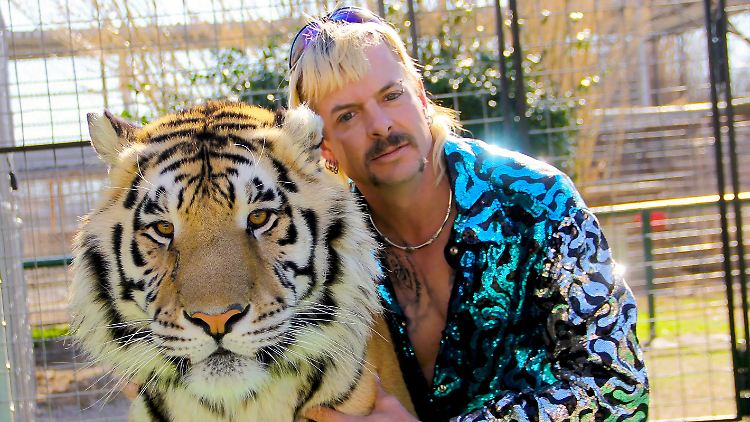 Hat sich bereits mehrfach an Donald Trump, Kim Kardashian und Cardi B gewandt: "Tiger King" Joe Exotic.
