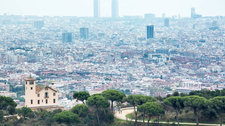Im Abwasser der Millionenmetropole Barcelona haben Forscher das Coronavirus Sars-CoV-2 nachgewiesen.