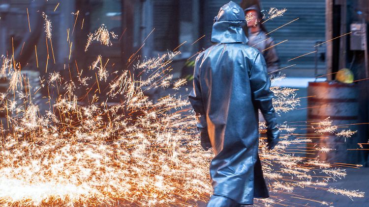 Die deutsche Industrie nähert sich wieder der Wachstumsschwelle.