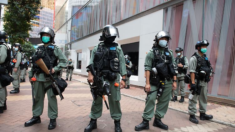 Mit Tränengas und Wasserwerfer ging die Polizei gegen die Demonstranten vor.