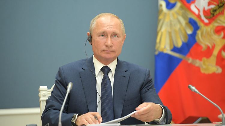Es sieht danach aus, als ob die Russen Putin weiter im Kreml sehen wollen.