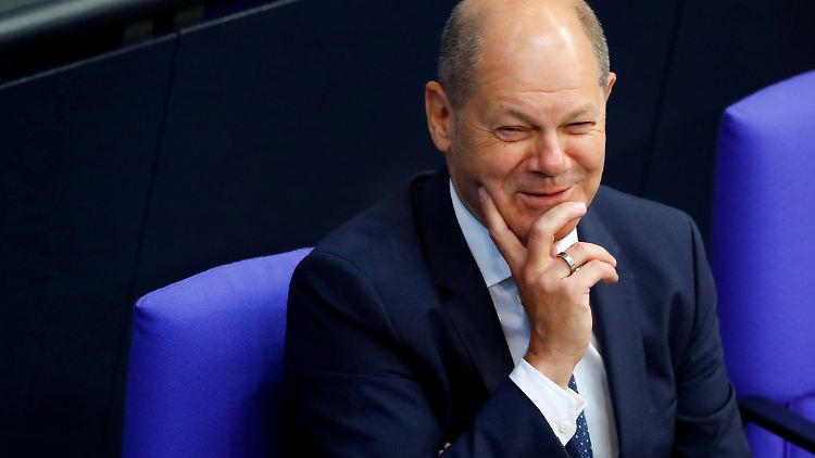 Vizekanzler Olaf Scholz verspricht, dass am Sozialstaat nicht gespart werden wird. 