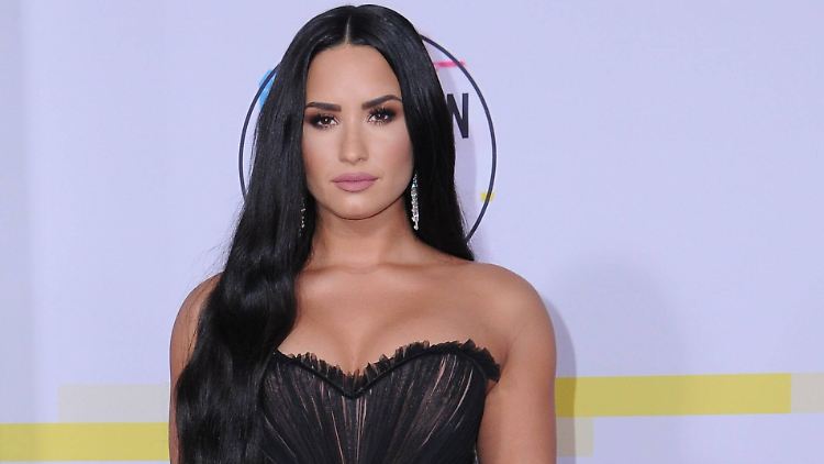 Muss von ihrem Großvater Abschied nehmen: Demi Lovato.