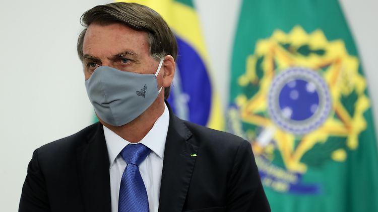 Kein Freund der Mund-Nasen-Bedeckung: BRasiliens Präsident Jair Bolsonaro. 