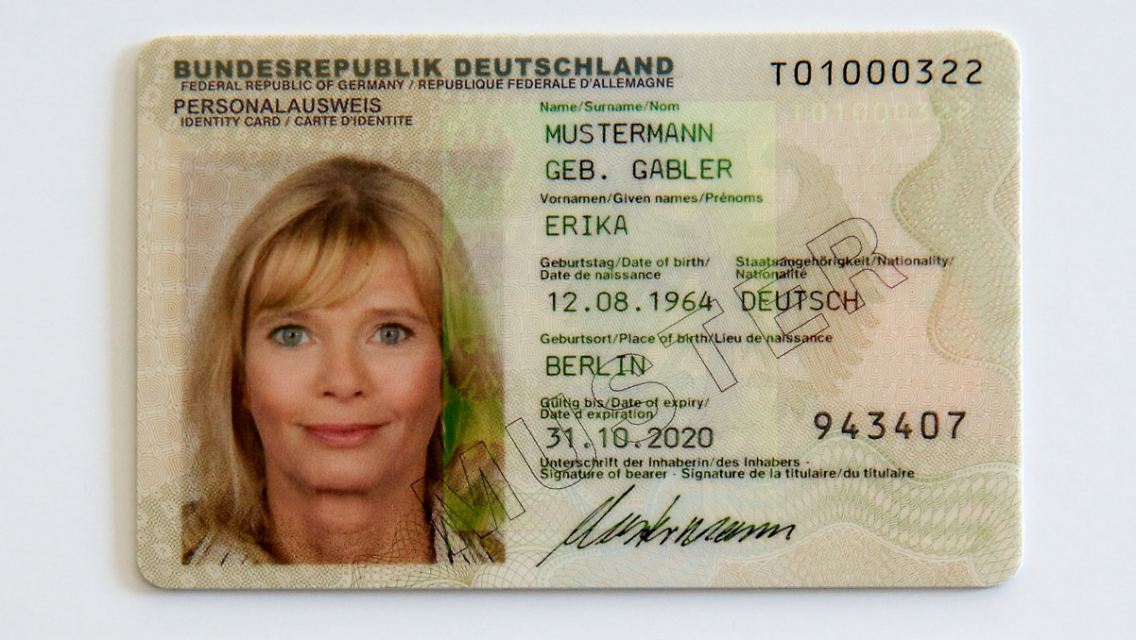 Vorbild Deutschland: Ob Erika ein Mann oder eine Frau ist, vermerkt der Personalausweis nicht.