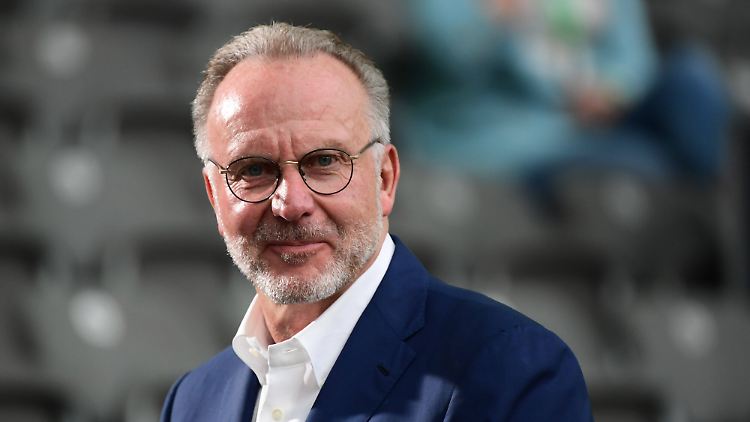 Karl-Heinz Rummenigge hat sich bereits mit Gehaltsobergrenzen beschäftigt.