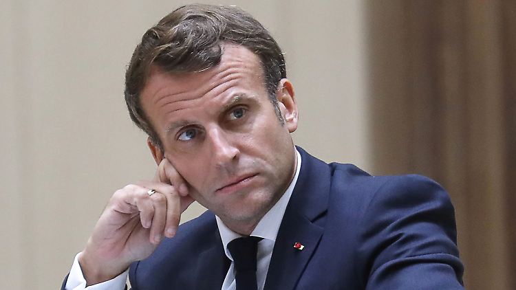 Mit dem neuen Team will Macron Frankreich aus der Corona-Krise führen.