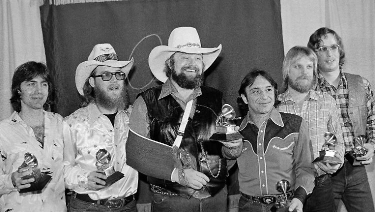 Charlie Daniels (M) wurde 1936 geboren.