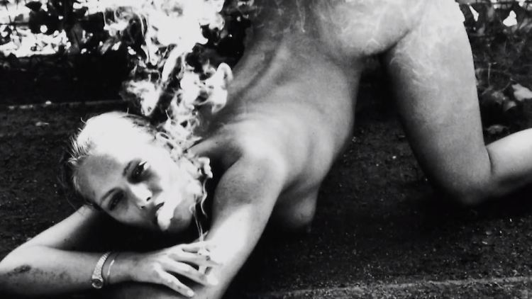 Helmut Newton Big Nudes 2.JPG