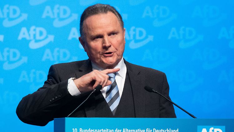 Pazderski will AfD-Fraktionschef bleiben, steht aber gehörig unter Druck.