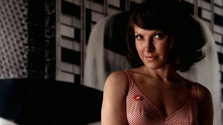 Das Frauenbild der DDR  war moralisch konservativ und  von arbeitspolitischen Interessen bestimmt.