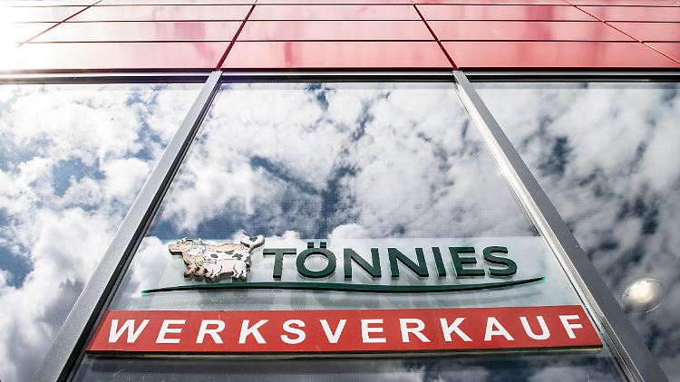 Eine vollständige Öffnung der Tönnies-Fabrik ist weiter nicht genehmigt. 