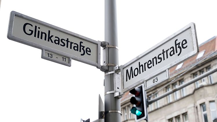 Glinkastraße oder doch Mohrenstraße - irgendwie ist beides nicht mehr zeitgemäß.