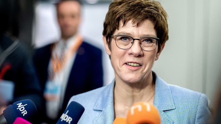 Kramp-Karrenbauer Ende Februar beim Kleinen Parteitag der CDU in Hameln.