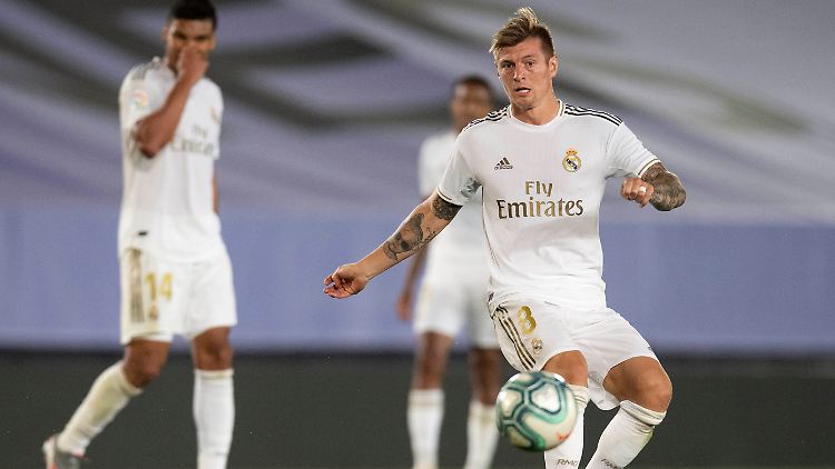 Toni Kroos könnte mit Real Madrid schon in der kommenden Woche die spanische Meisterschaft bejubeln.