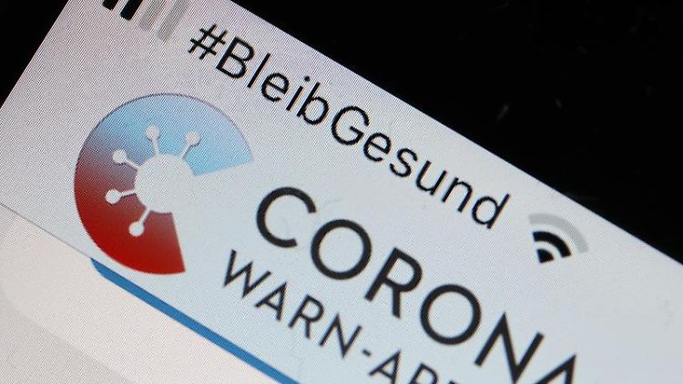 Mittlerweile kann man auch in der App einstellen, dass man auf jeden Fall benachrichtigt werden will, falls man eine riskante Begegnung hatte.