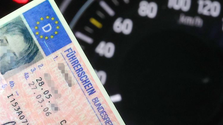 Wer kürzlich geblitzt wurde, kann nun darauf hoffen, seinen Führerschein zurückzubekommen.