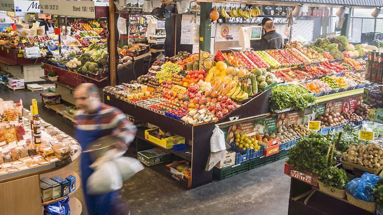 Das Obst kostete im Juni 11,1 Prozent mehr als im Vorjahresmonat. 