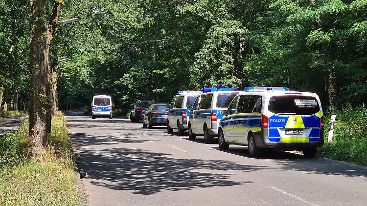 Die Polizei suchte in Berlin und Brandenburg nach dem mutmaßlichen Vergewaltiger, am Dienstagabend wurde ein 29-jähriger Mann festgenommen.