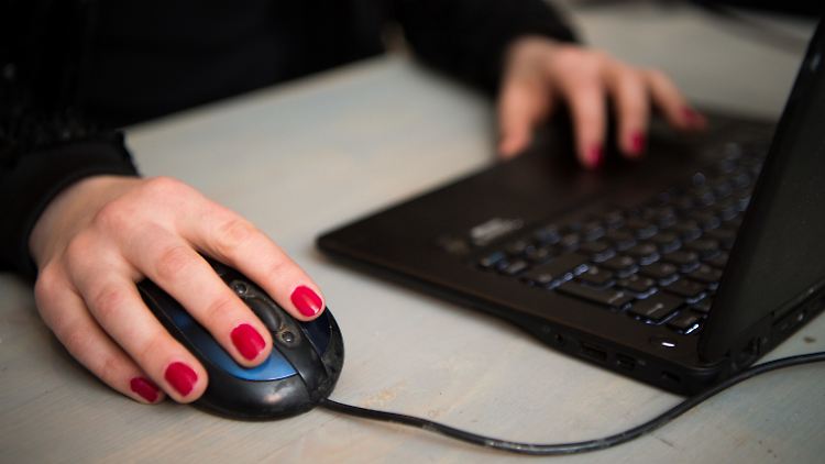 Häufig sind Hassmails gegen Frauen mit sexualisierten Gewaltfantasien verbunden.