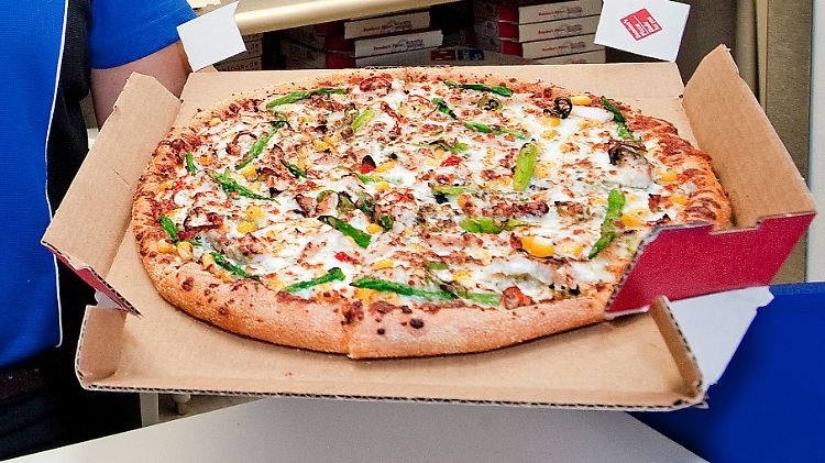 Domino's ist eine der wenigen Restaurantketten, die einen Umsatzanstieg verzeichnen.