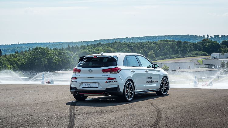 Die Hyundai Driving Experience ist nicht nur etwas für Petrol Heads.