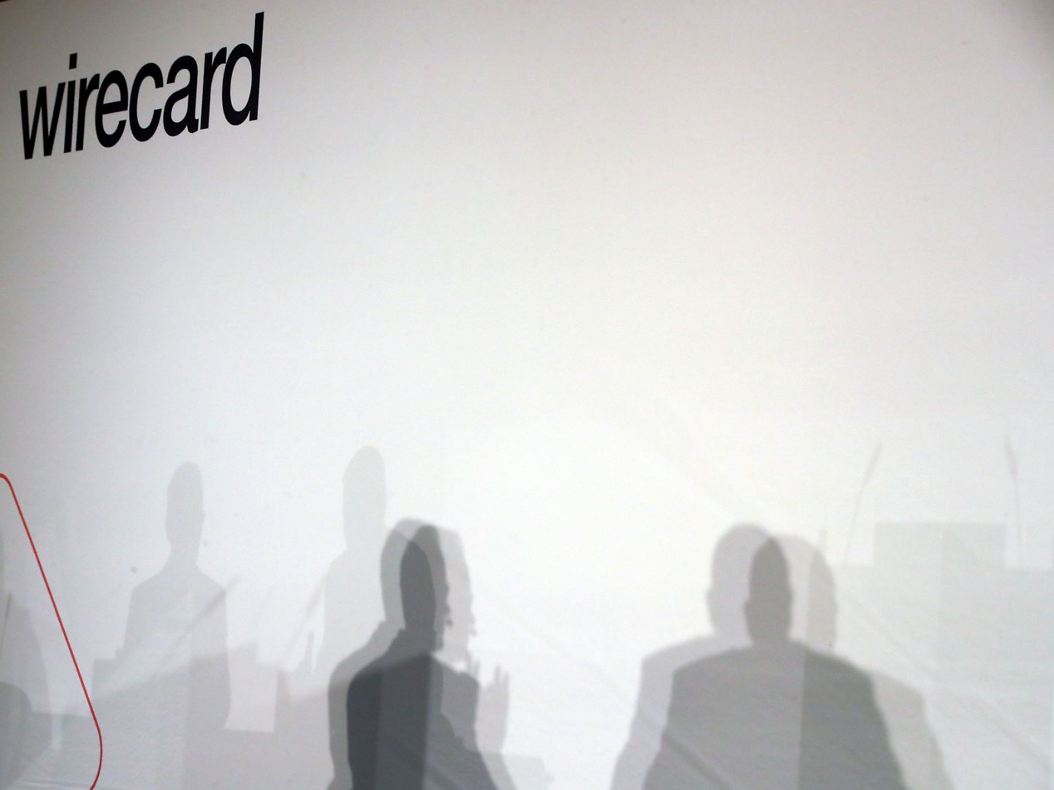 Der Fall des mittlerweile insolventen
Zahlungsabwicklers hat das Ansehen des Finanzplatzes Deutschland schwer beschädigt. Die Bilanzmanipulationen blieben über Jahre unentdeckt. Im Fokus stehen deshalb nicht nur die Machenschaften von Wirecard. Auch die Arbeit von Wirtschaftsprüfern, Finanzaufsicht und Finanzministerium wird in Frage gestellt. Wie der Skandal ans Tageslicht kam: 