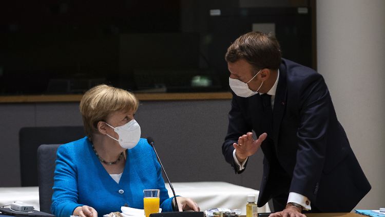 Ein Vermittlungsversuch von Merkel und Macron mit den sogenannten Sparsamen Vier  blieb erfolglos.