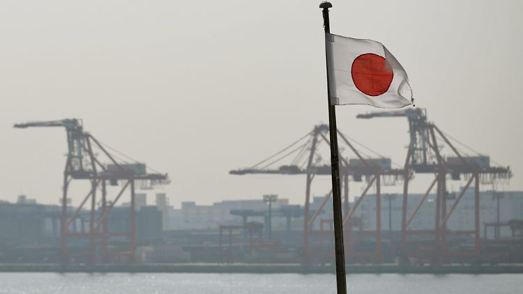 In Japan sanken die Ausfuhren im Juni bereits den vierten Monat in Folge im zweistelligen Prozentbereich.