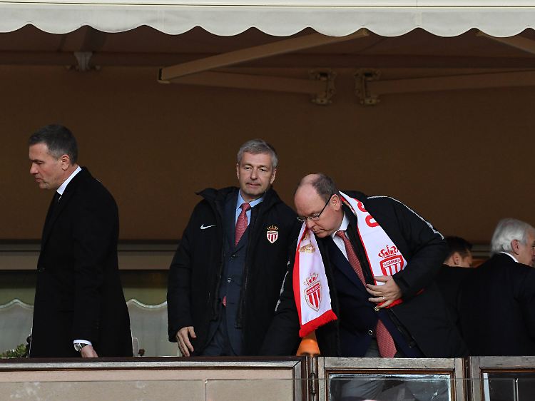 Dmitrij Robolewlow und Fürst Albert II. müssen für die AS Monaco miteinander auskommen.