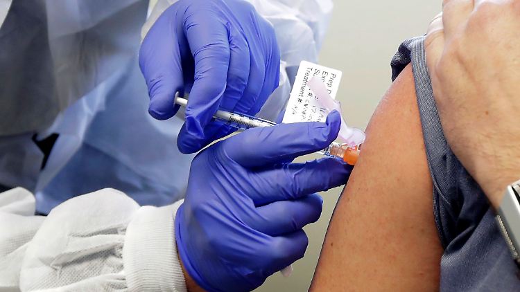 9000 Angestellte aus dem brasilianischen Gesundheitssektor sollen den Impfstoff aus China erhalten.