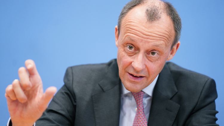 Nach dem EU-Gipfel fordert der CDU-Vorsitzkandidat Friedrich Merz eine strikte Kontrolle. 
