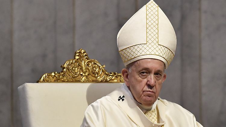 Papst Franziskus will einen Priester pro Gemeinde.