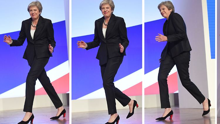 Tanzen gehört nicht zu den Stärken der einstigen Premierministerin: Bei einem Parteitag 2018 nahm Theresa May es mit Humor und kam zu "Dancing Queen" von Abba ans Rednerpult.