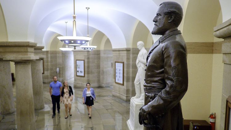 Die Statue von Robert E. Lee, der erfolgreichste General des konföderierten Heeres, steht im Kapitol im Washington.