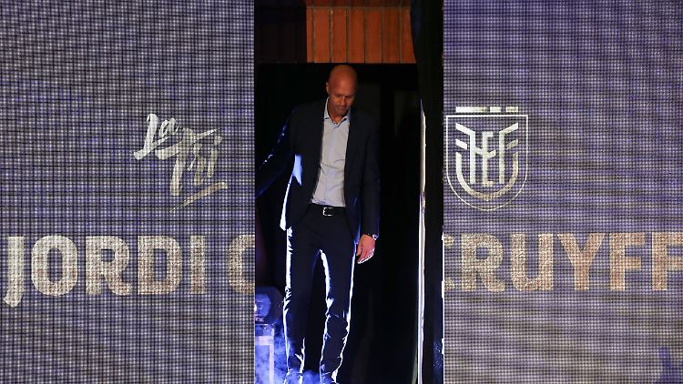 Kurzer Auftritt bei "La Tri": Jordi Cruyff bei seiner Vorstellung in Ecuador.