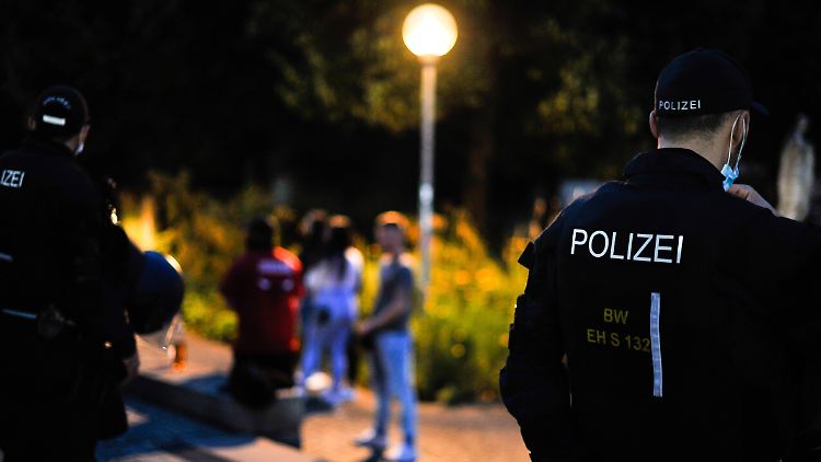 Seit der "Stuttgarter Krawallnacht" hat die Polizei die Präsenz in der Landeshauptstadt deutlich erhöht.
