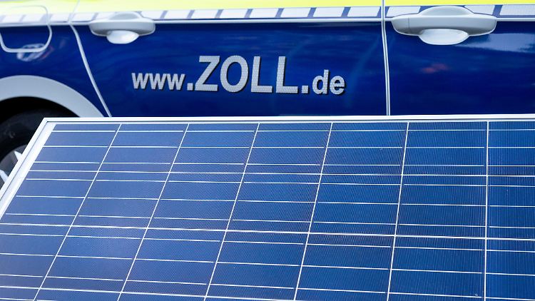Ein sichergestelltes Solarmodul.