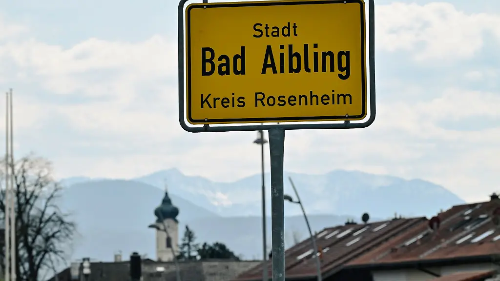Wieder-sind-tote-Rinder-auf-Bauernhof-in-Oberbayern-entdeckt-worden-dieses-Mal-in-Bad-Aibling